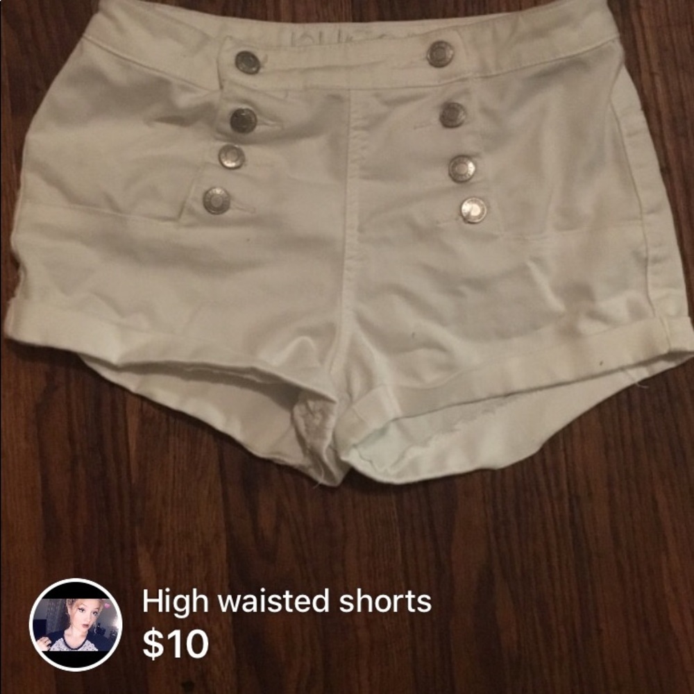 White high waisted shorts size M